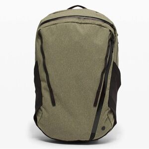 Lululemon Core Backpack 2.0‎ 20L Water Repentant NWT Green Black Zippers Laptop